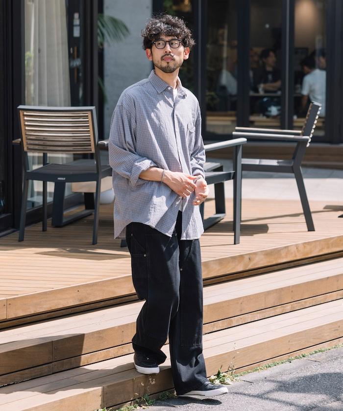 直筒版型寬鬆雙膝牛仔褲