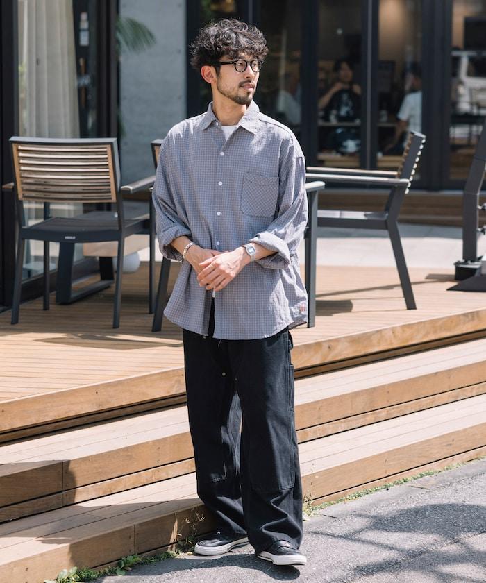 直筒版型寬鬆雙膝牛仔褲