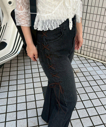 【可甜美穿搭的牛仔褲！】側邊繫帶喇叭褲