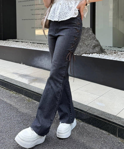 【可甜美穿搭的牛仔褲！】側邊繫帶喇叭褲