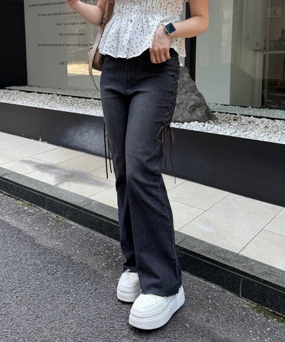 【可甜美穿搭的牛仔褲！】側邊繫帶喇叭褲