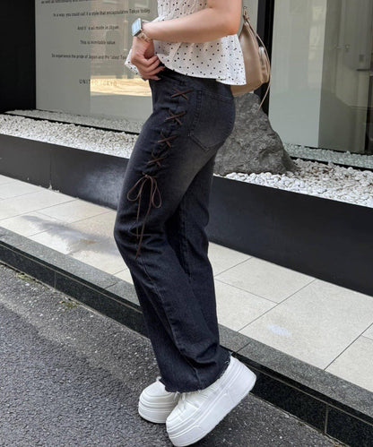 【可甜美穿搭的牛仔褲！】側邊繫帶喇叭褲