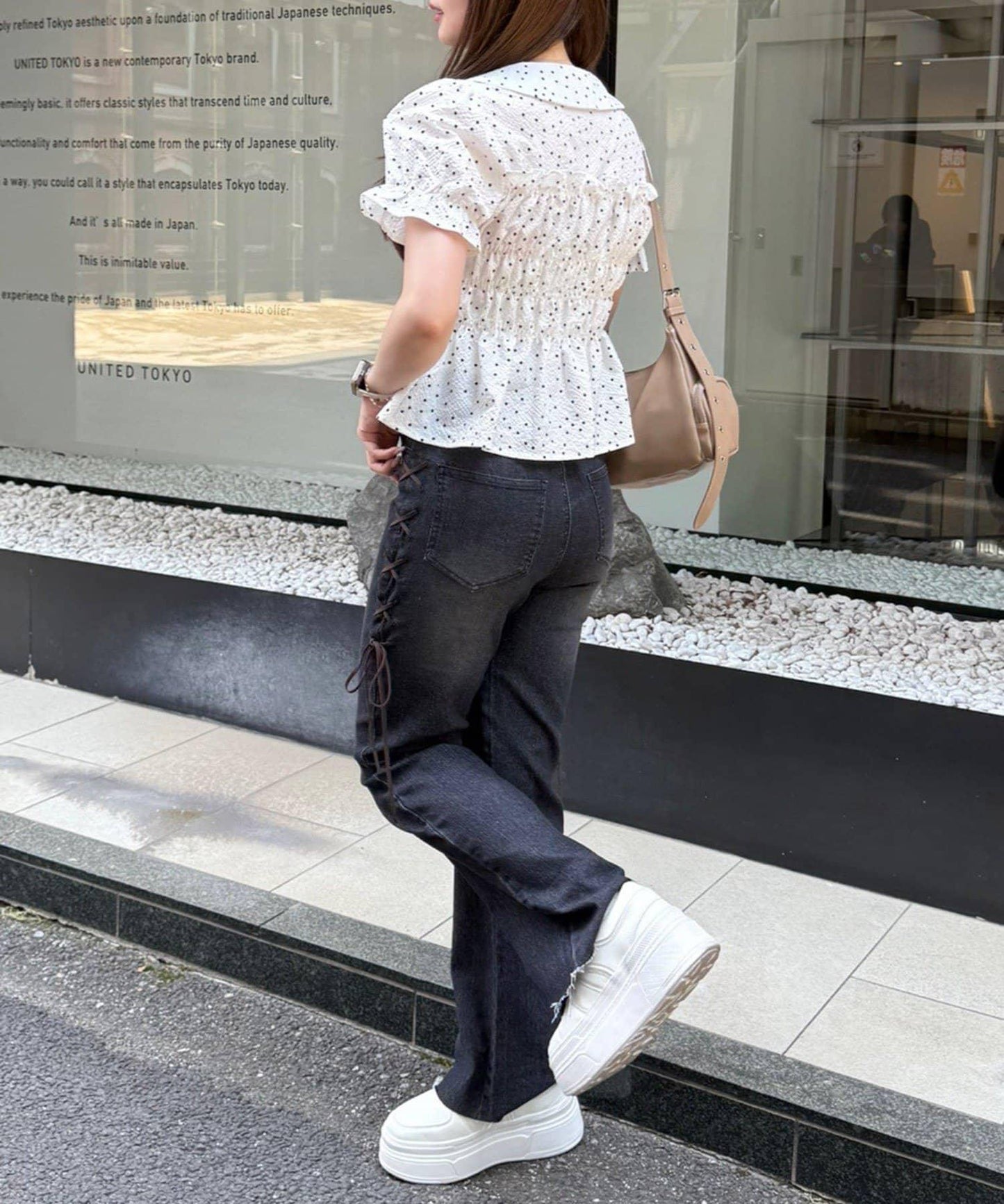 【可甜美穿搭的牛仔褲！】側邊繫帶喇叭褲