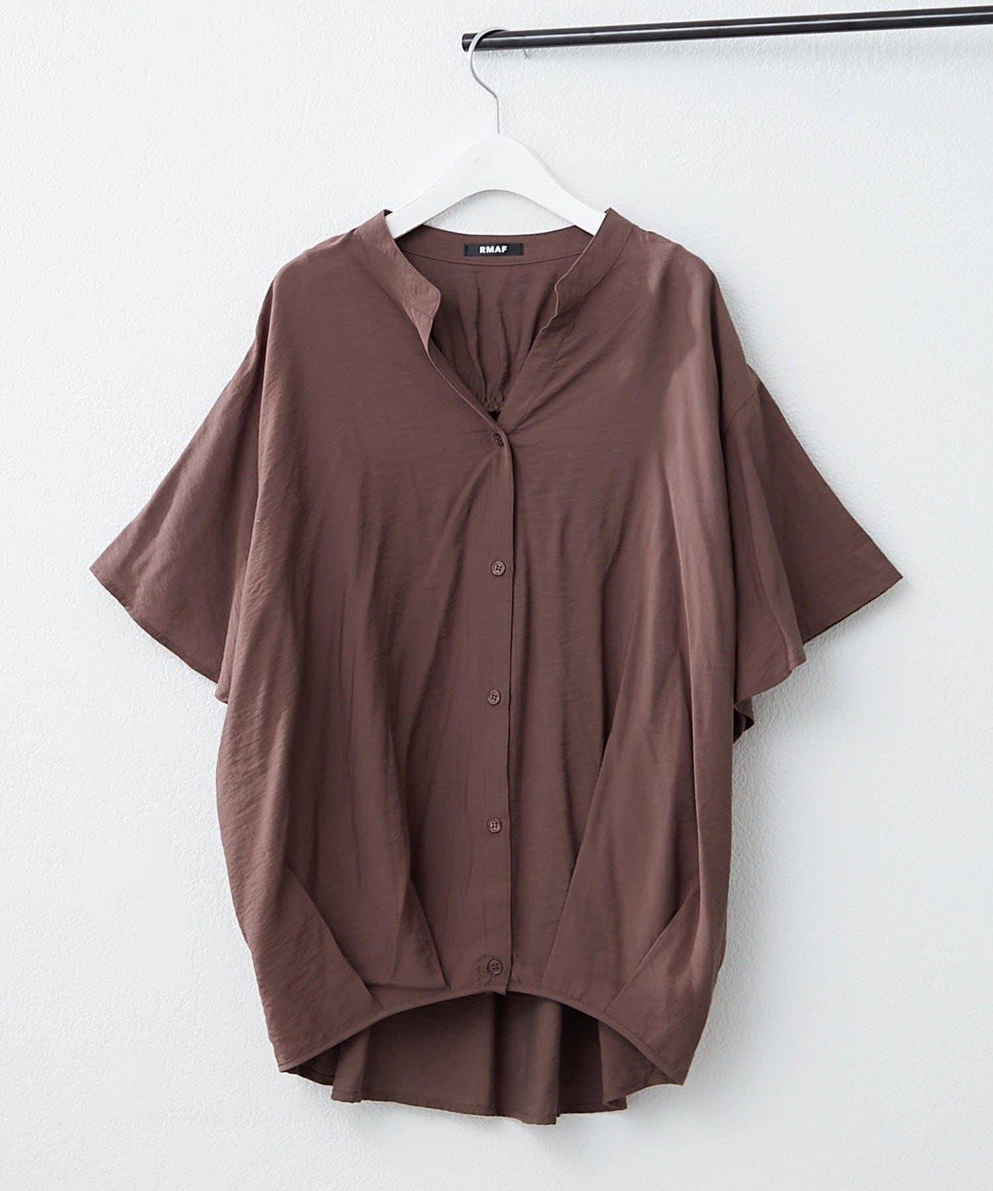 通勤穿搭首選！後背褶皺竹筍褶飾襯衫