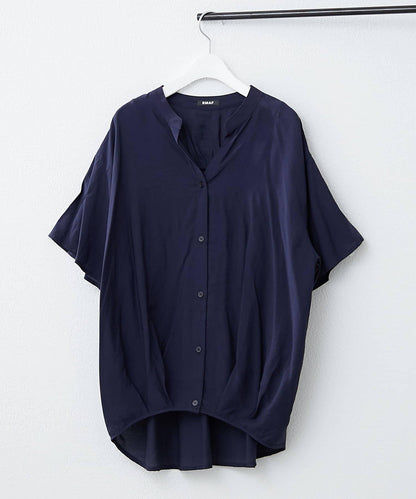 通勤穿搭首選！後背褶皺竹筍褶飾襯衫