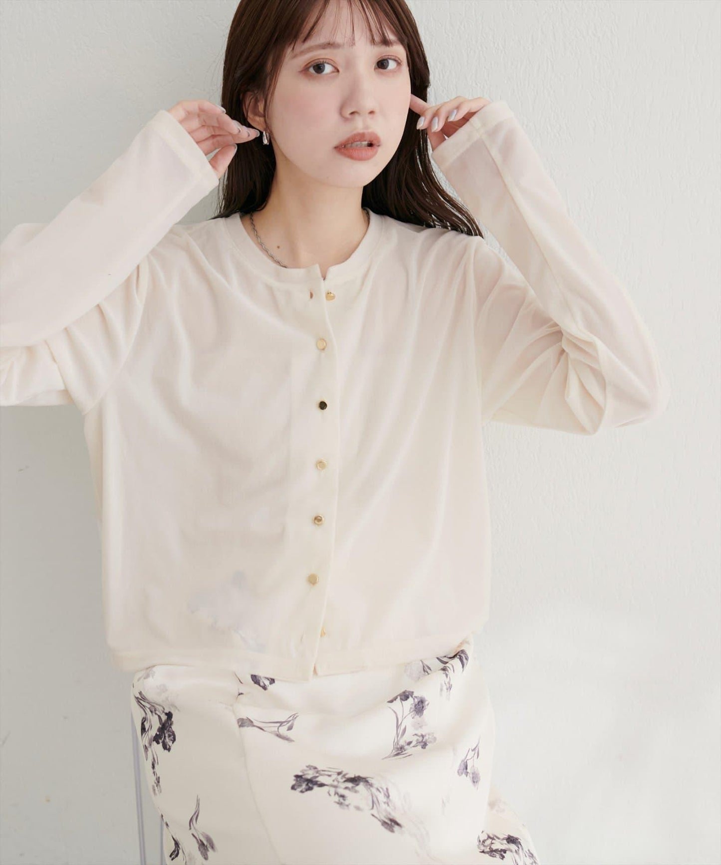 圓領天鵝絨開衫