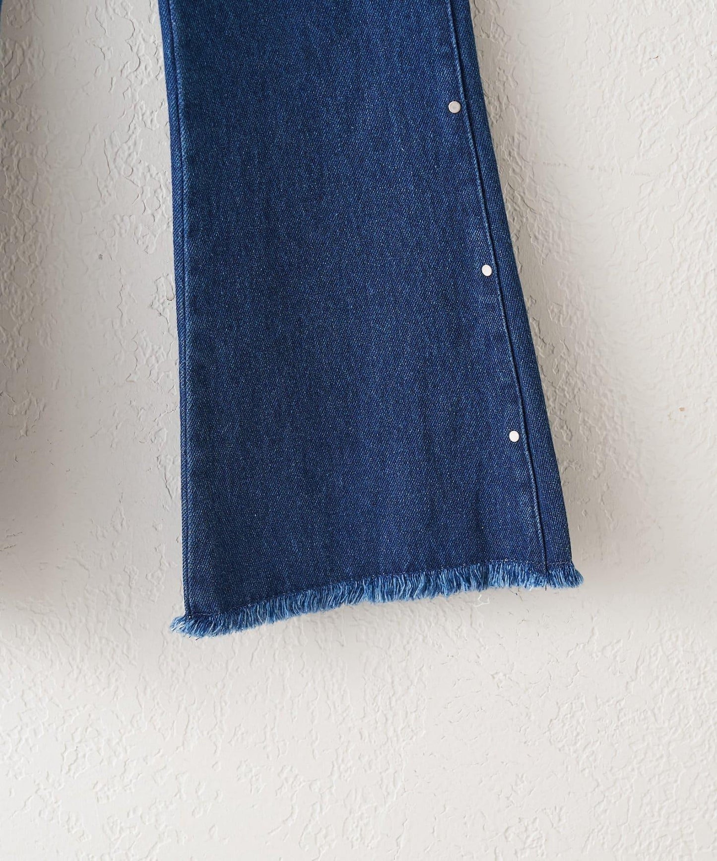 【KIDS】鉚釘喇叭牛仔褲