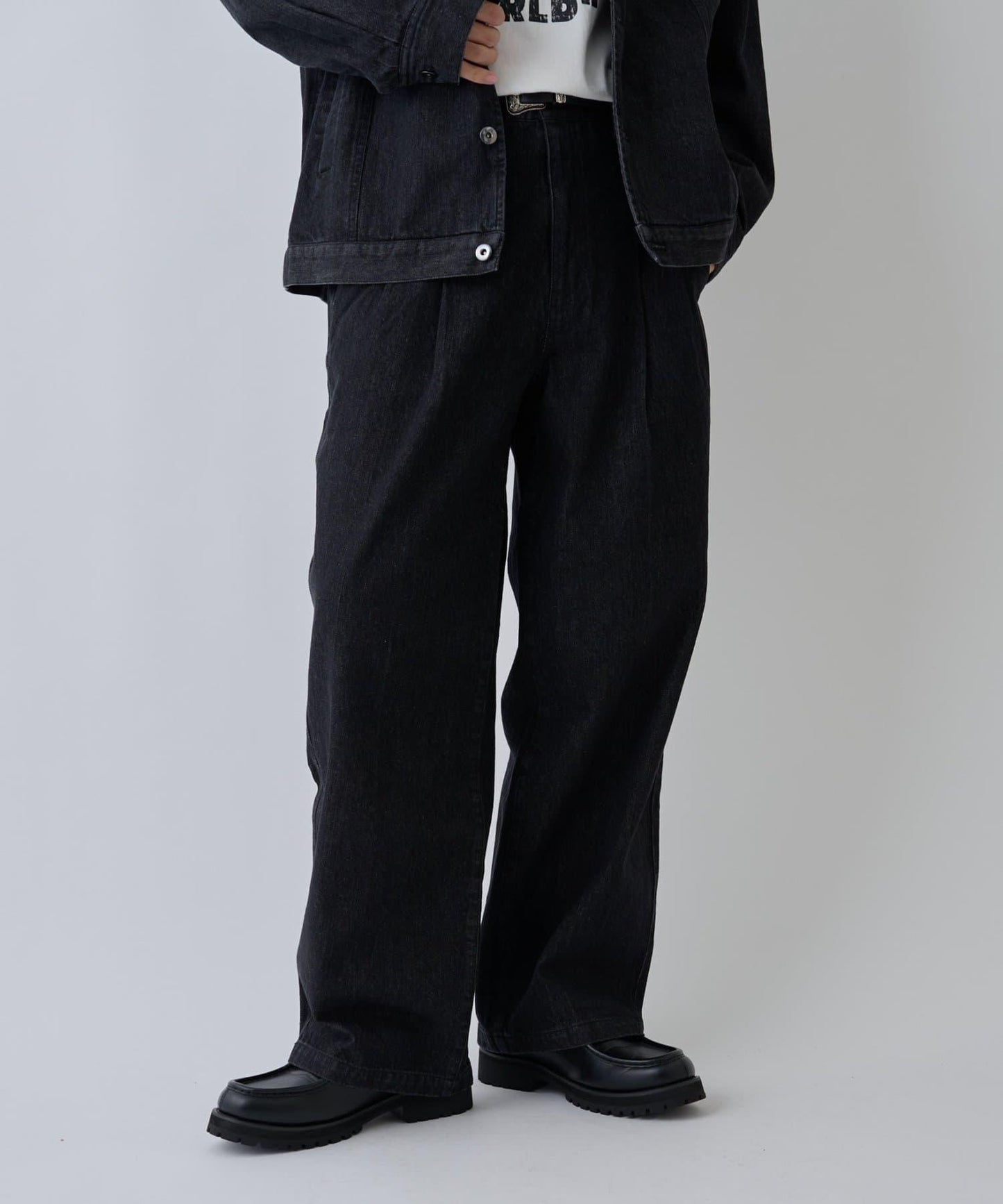 【AW/可成套搭配】雙褶直筒牛仔休閒褲