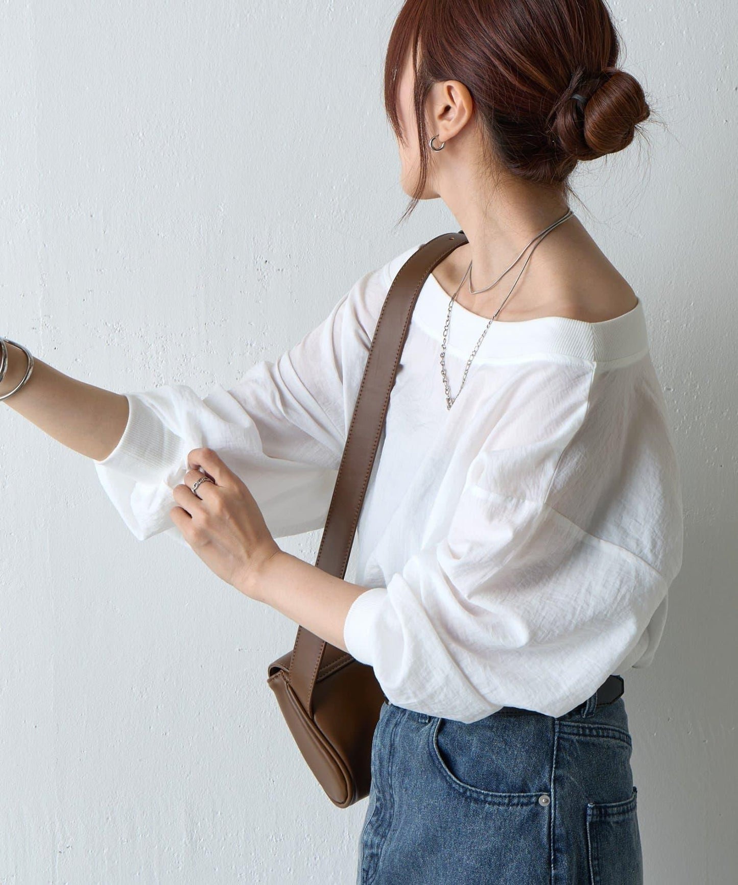 【AW】輕薄透視一字肩套頭衫