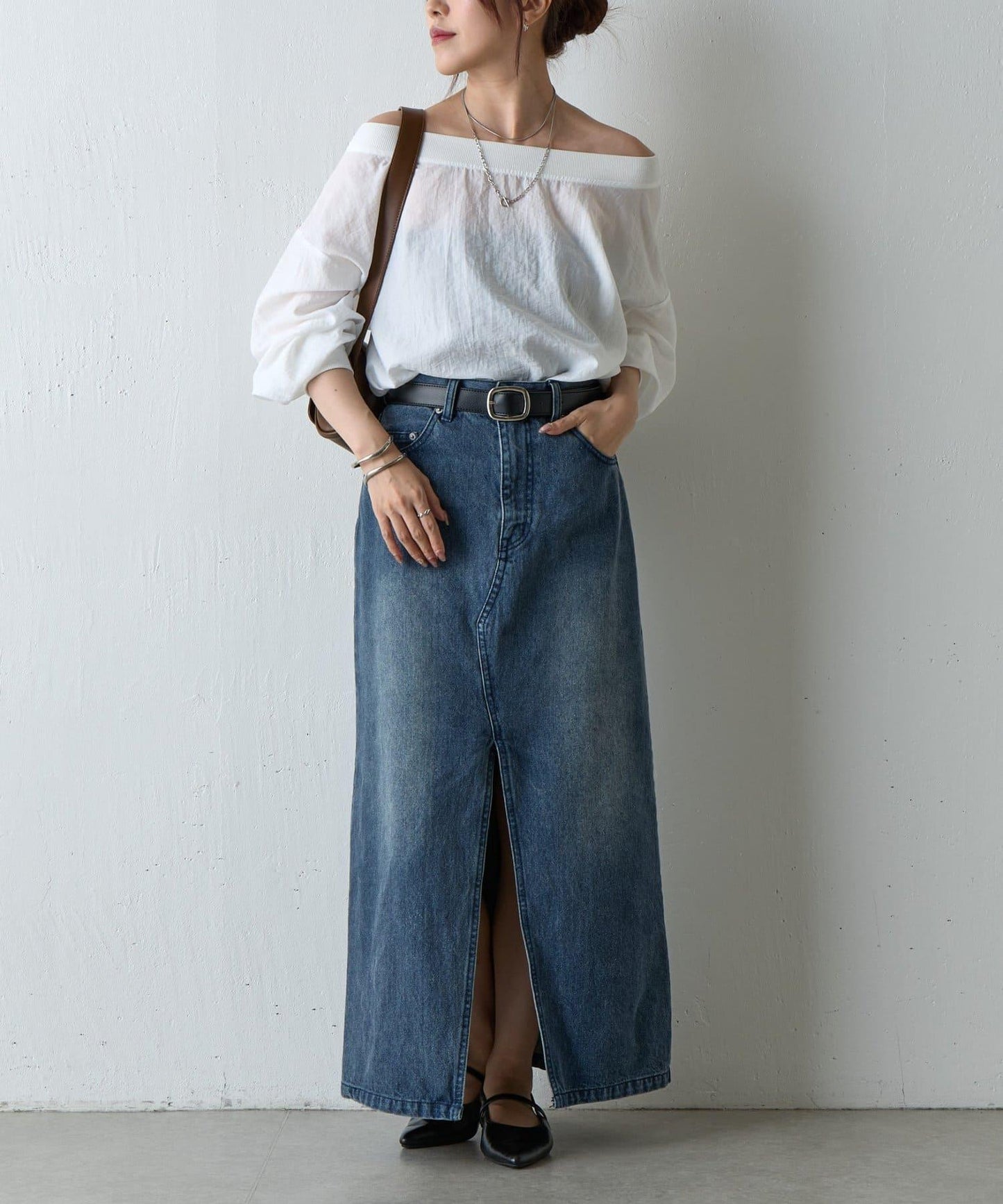 【AW】輕薄透視一字肩套頭衫