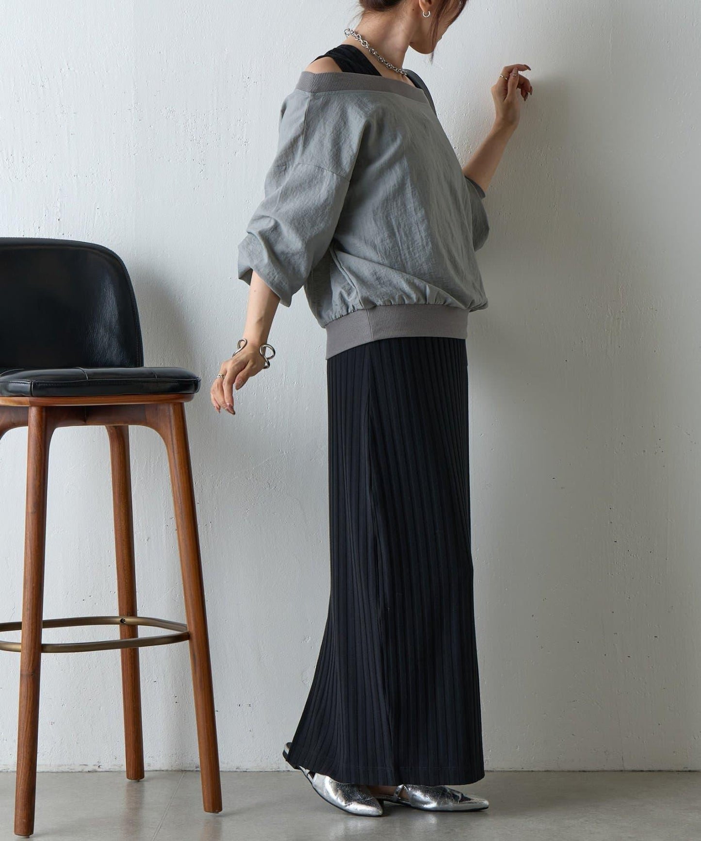 【AW】輕薄透視一字肩套頭衫