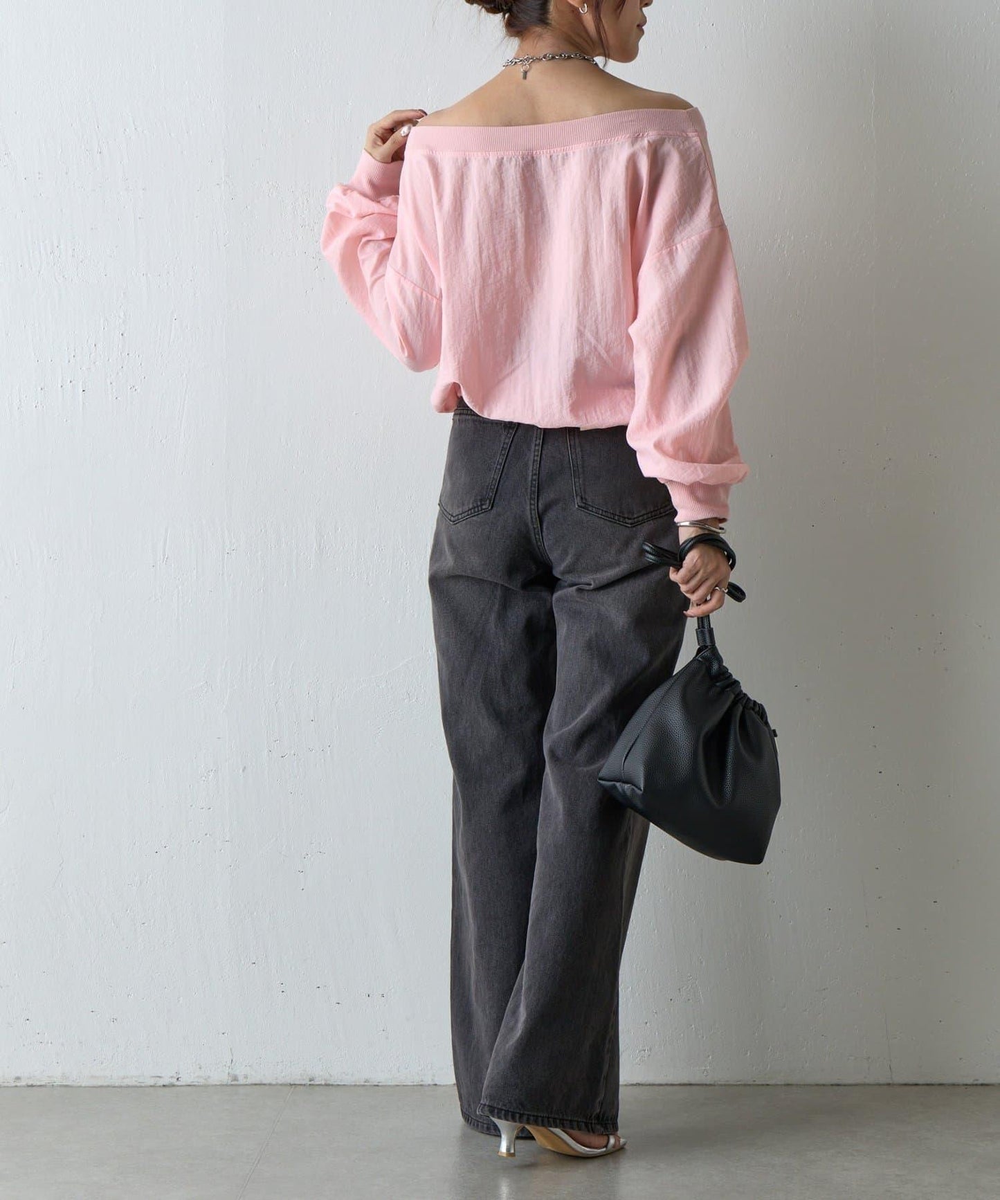 【AW】輕薄透視一字肩套頭衫