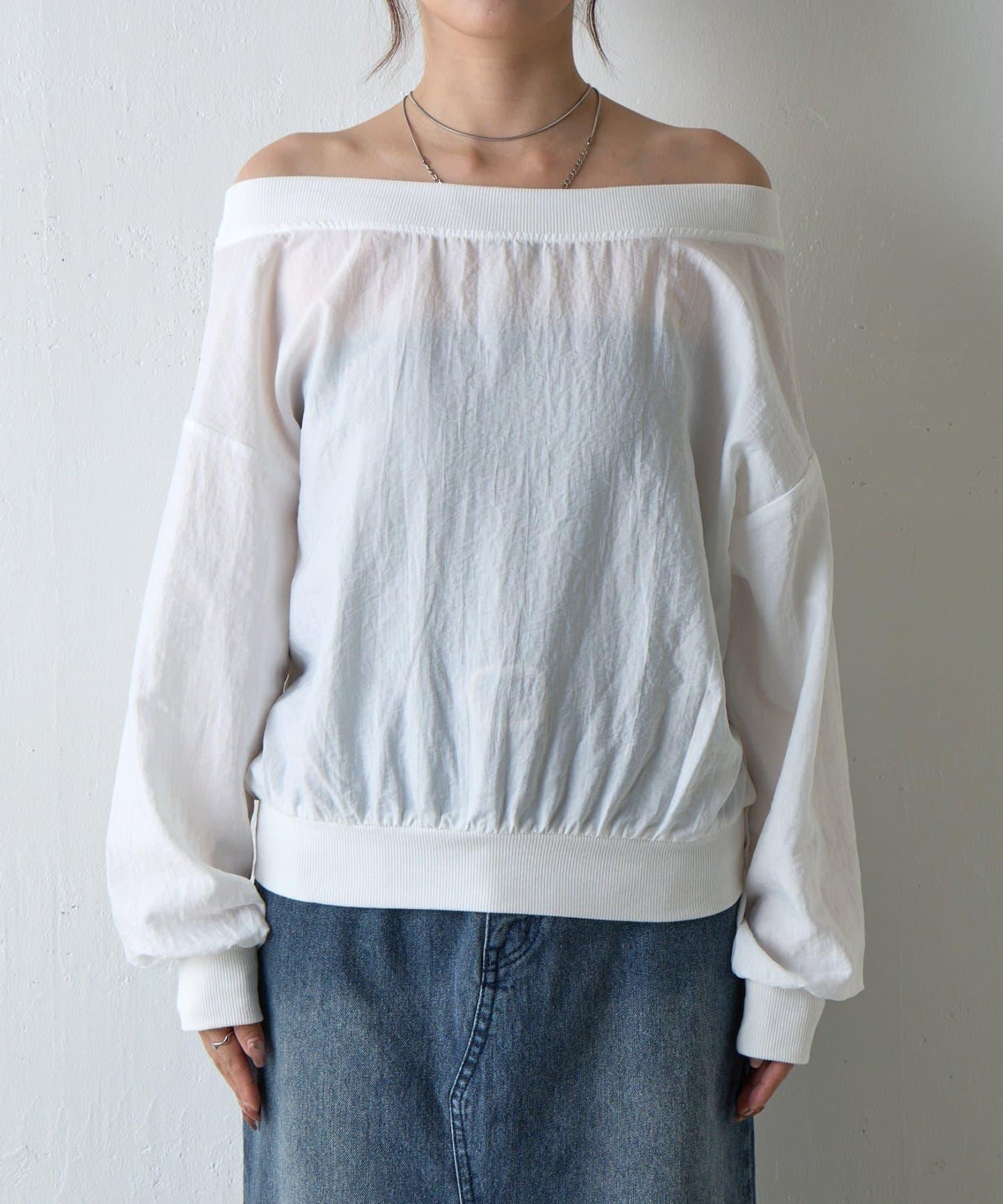【AW】輕薄透視一字肩套頭衫