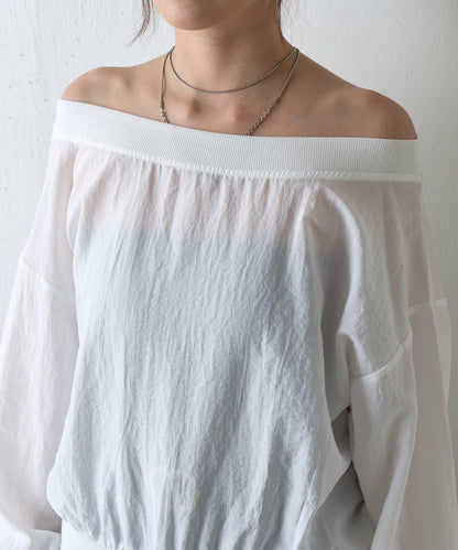 【AW】輕薄透視一字肩套頭衫