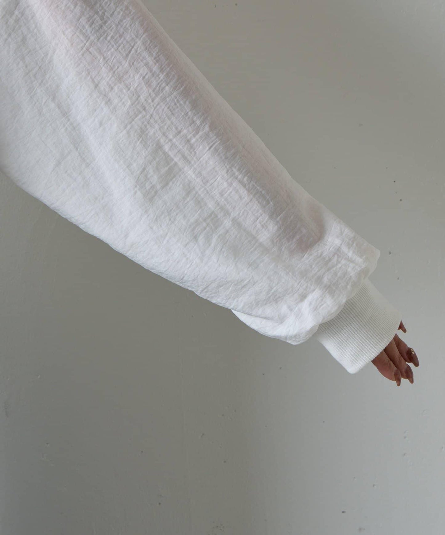 【AW】輕薄透視一字肩套頭衫