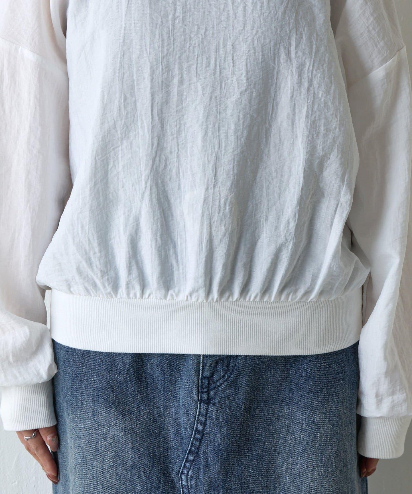 【AW】輕薄透視一字肩套頭衫