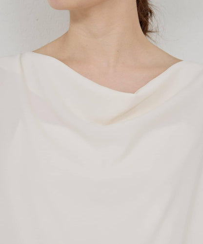 前襟褶皺女襯衫