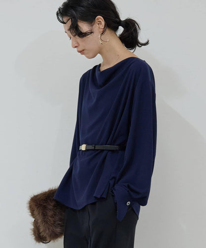 前襟褶皺女襯衫