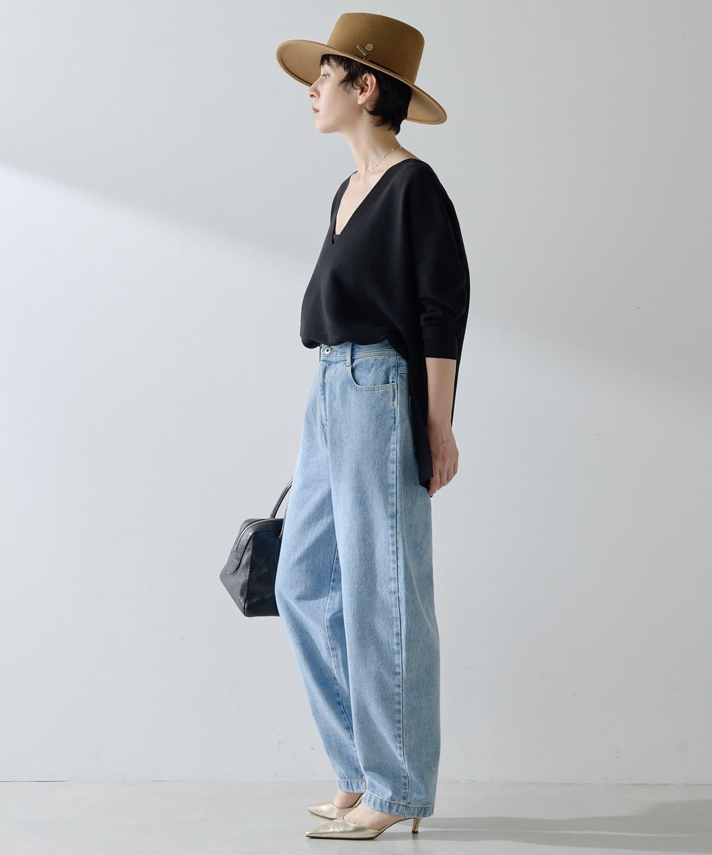 【THE PAUSE】高腰弧形牛仔褲