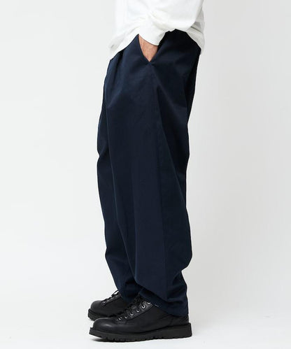 寬鬆版型斜紋打褶錐形褲