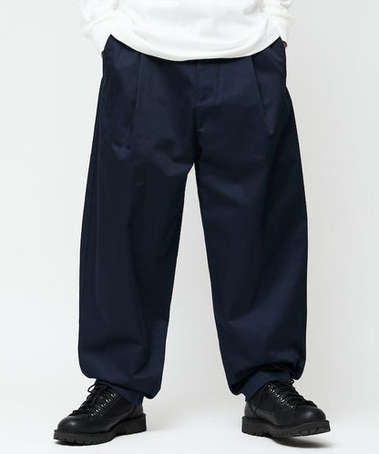 寬鬆版型斜紋打褶錐形褲