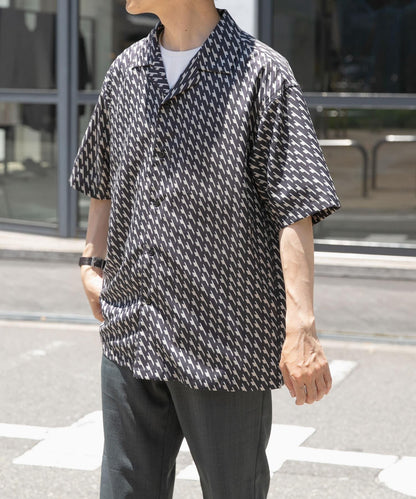 幾何印花開領襯衫A