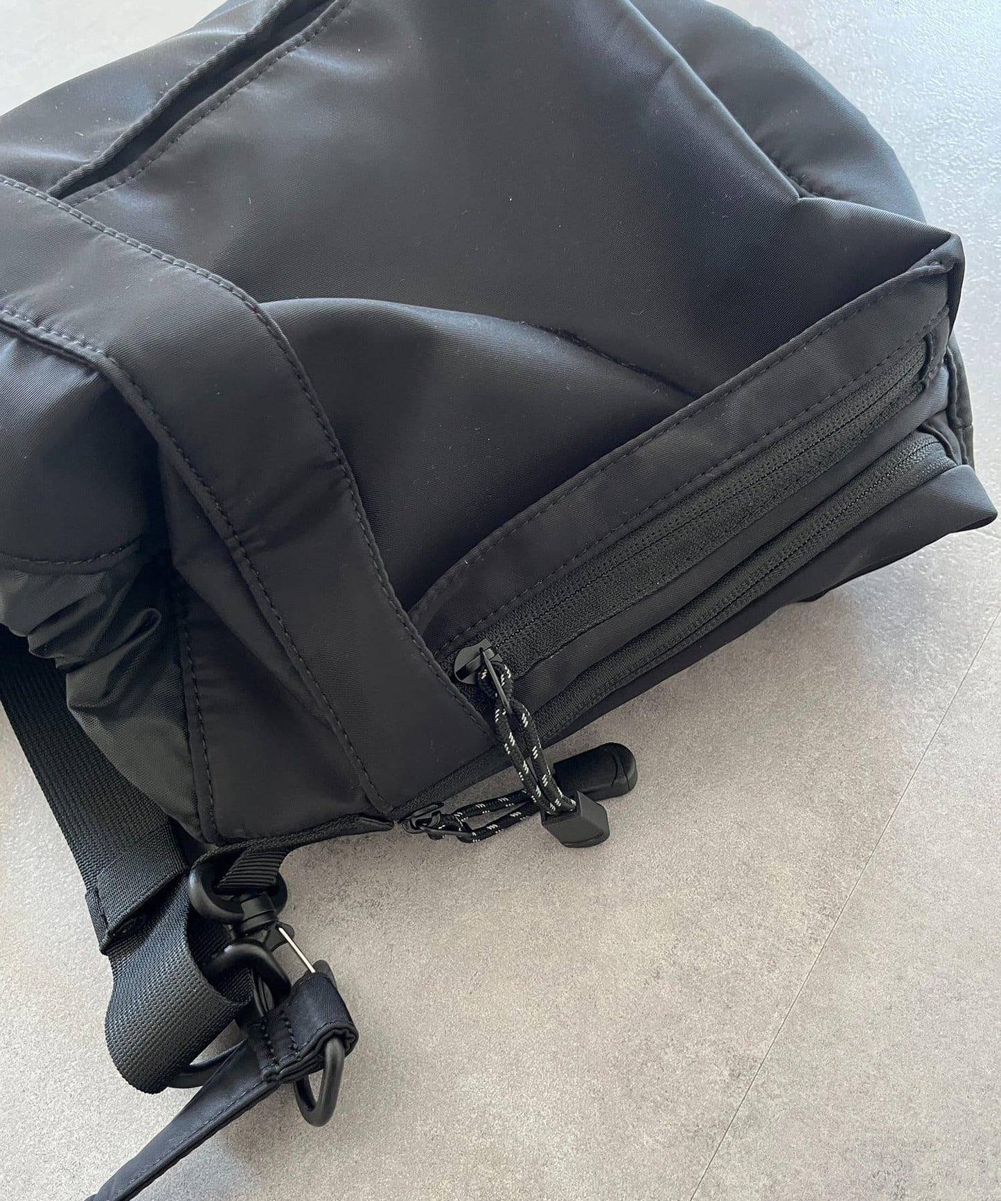 【OUTDOOR PRODUCTS】束口大號單肩包