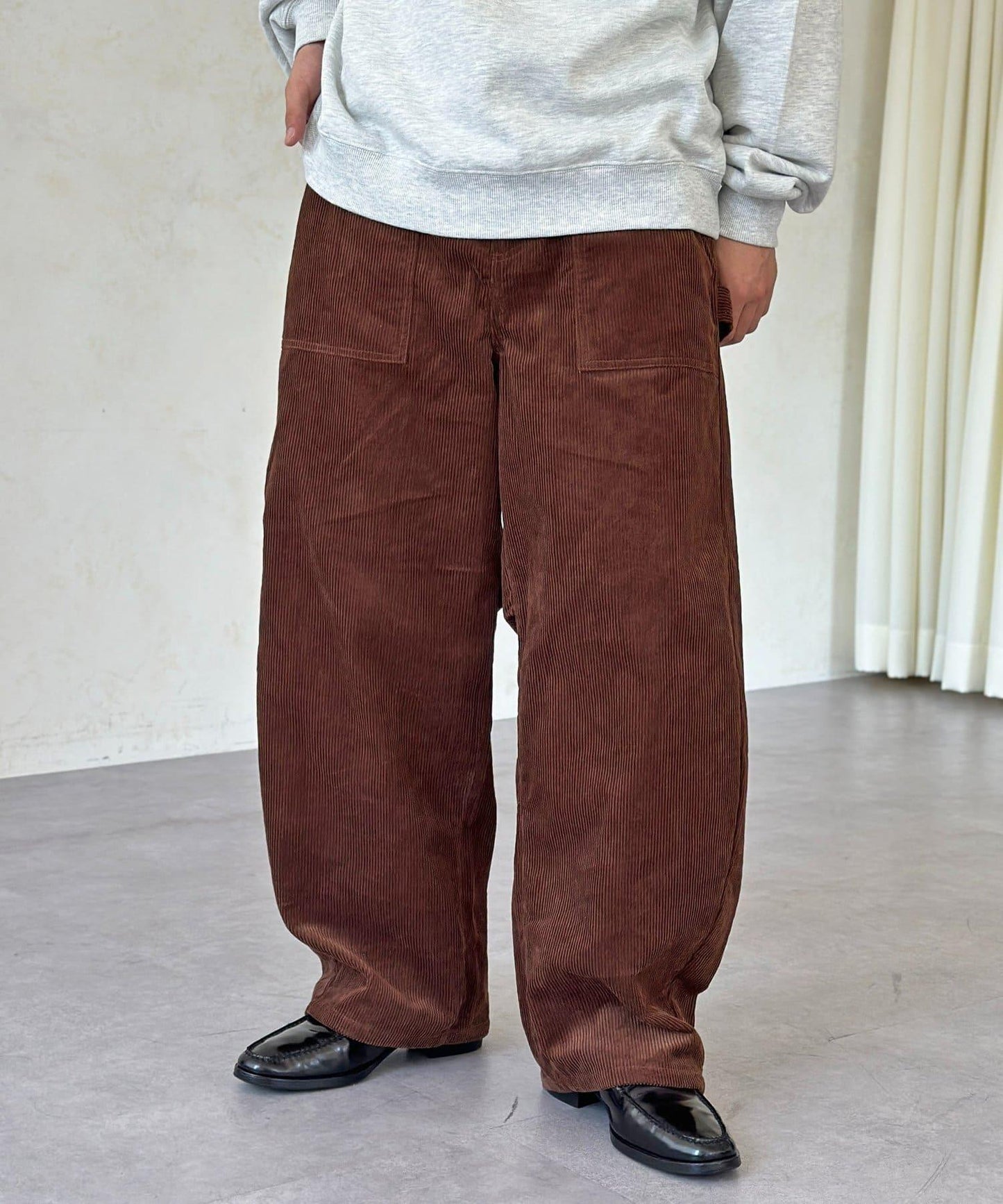 燈芯絨彎曲工裝褲