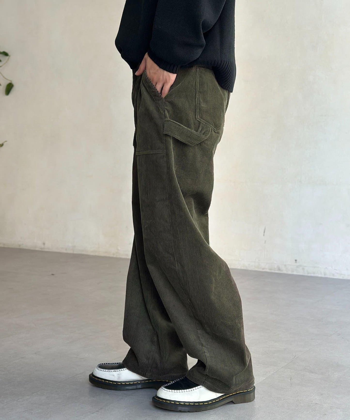 燈芯絨彎曲工裝褲