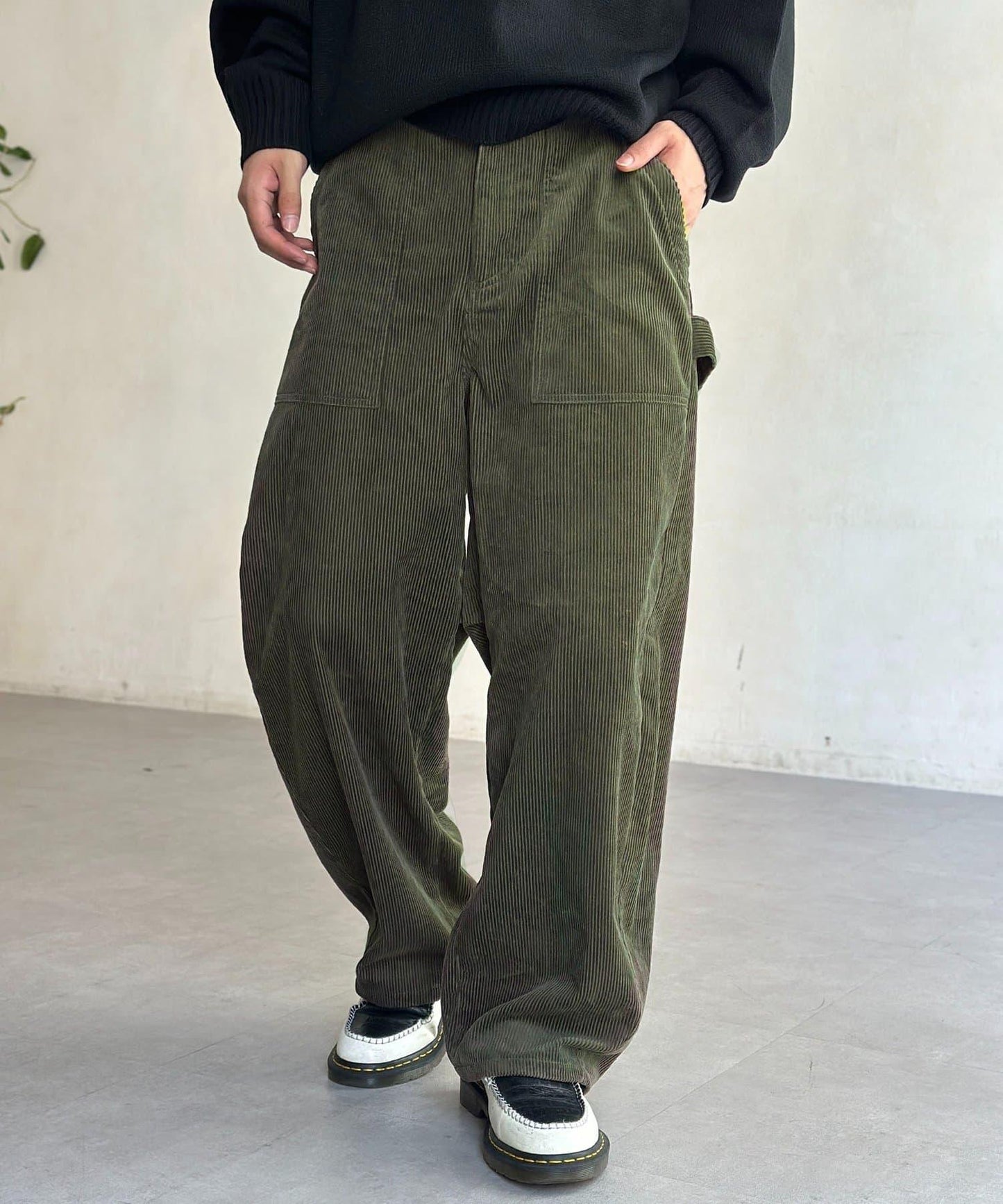 燈芯絨彎曲工裝褲