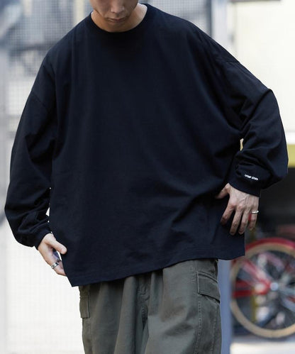 寬鬆版型 單點刺繡 圓領 長袖T恤