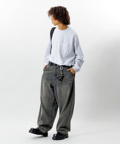 寬鬆版型桶形牛仔褲 / 水洗工藝 / 過染工藝