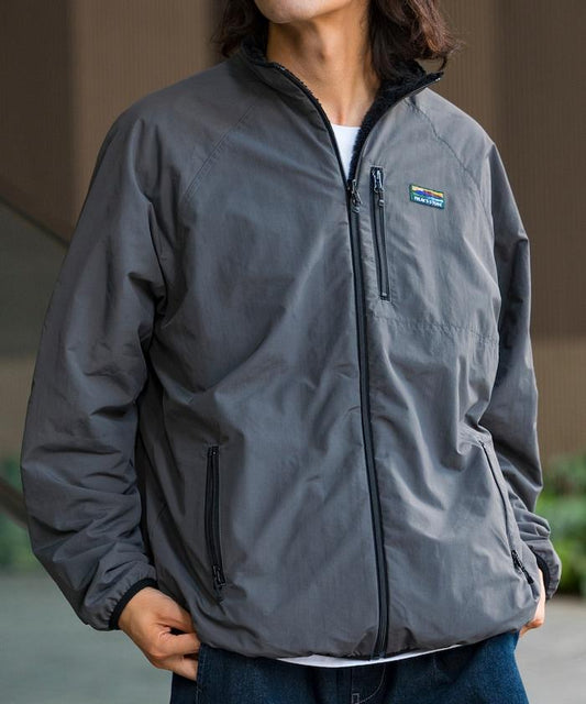 寬鬆版型尼龍羊羔絨可雙面穿夾克