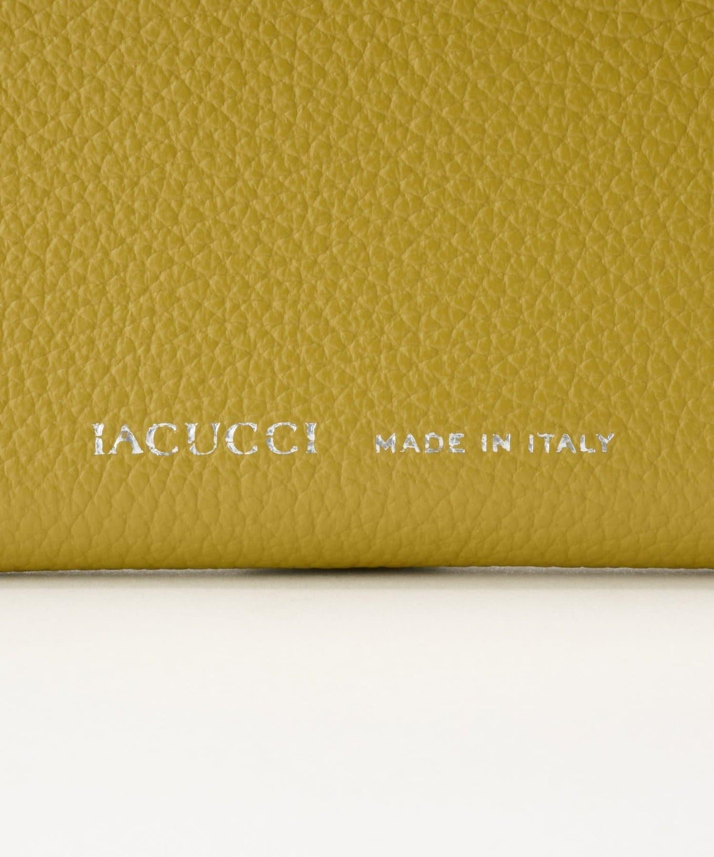 【coming soon】アバ 半折錢包 CERVO