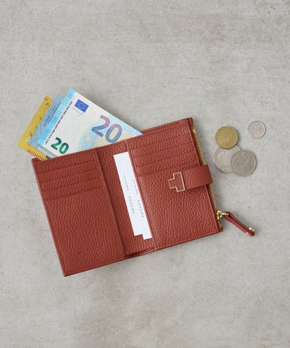 【coming soon】アバ 半折錢包 CERVO