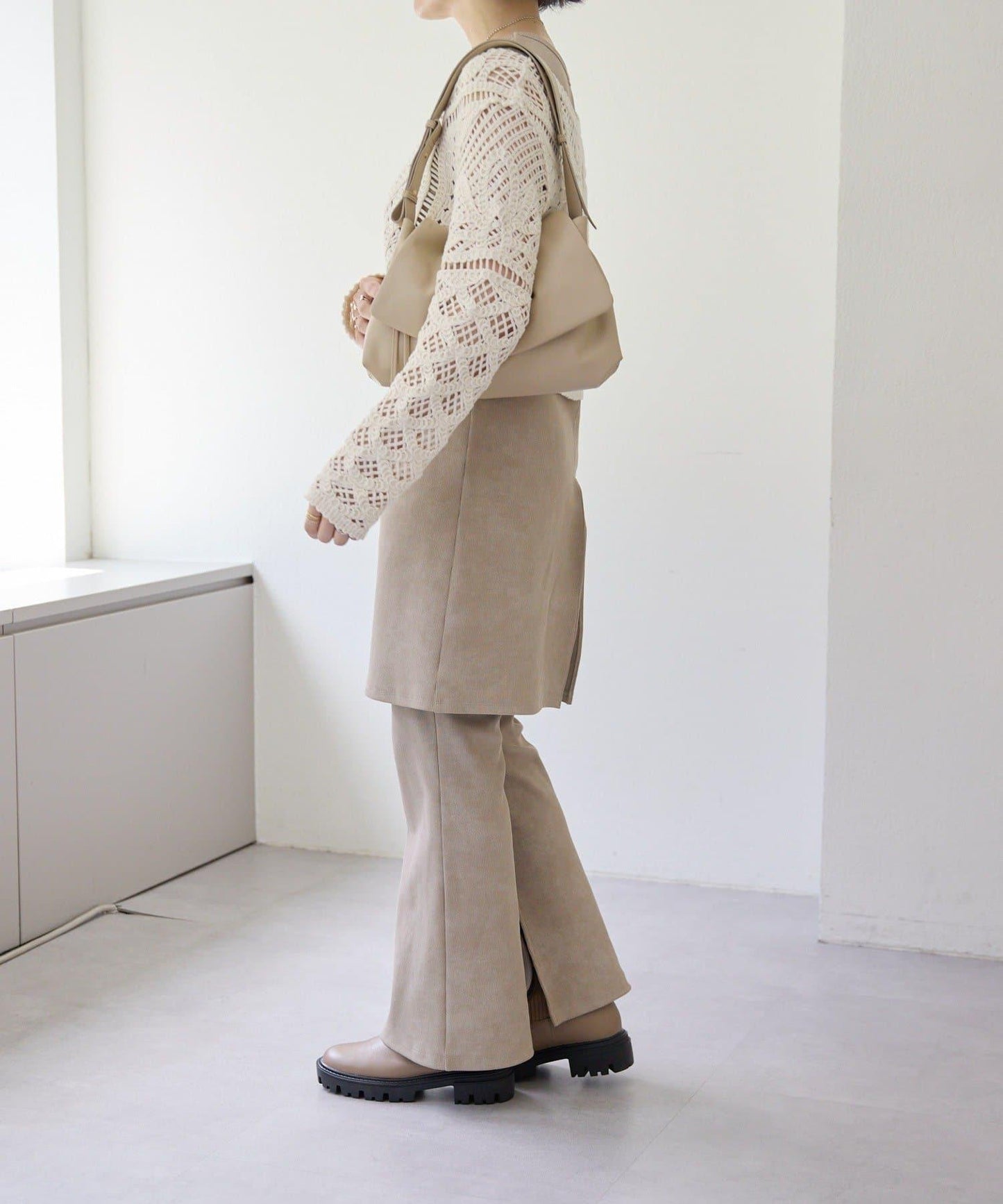 皮革翻蓋單肩包