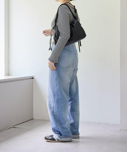 皮革翻蓋單肩包