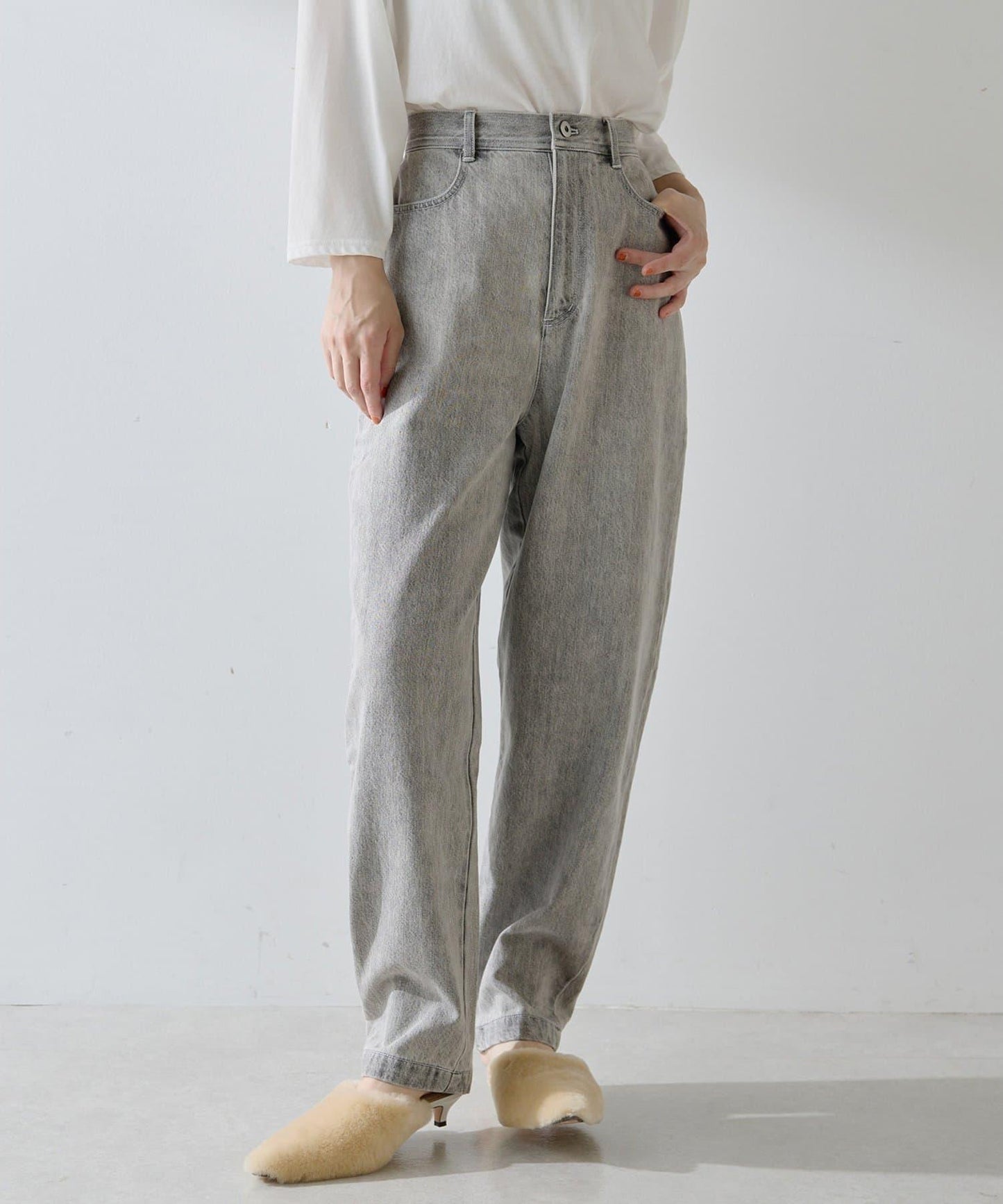 【THE PAUSE】高腰弧形牛仔褲