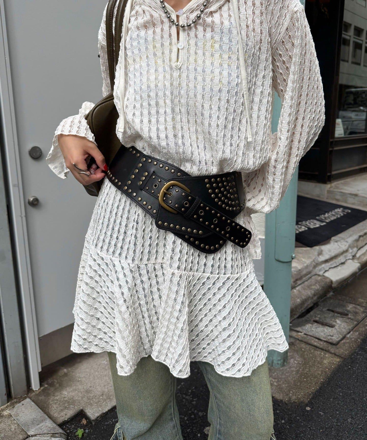 鉚釘寬版西部風腰帶