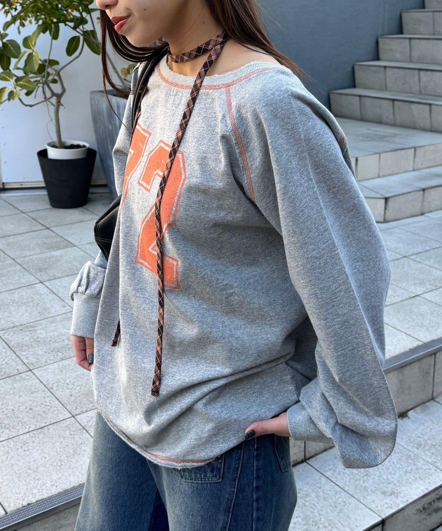 項圈套裝編號拼色袖衛衣