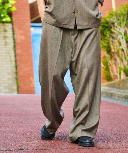 寬鬆直筒一褶西裝長褲