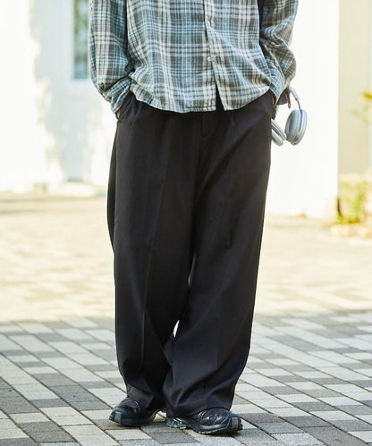 寬鬆直筒一褶西裝長褲