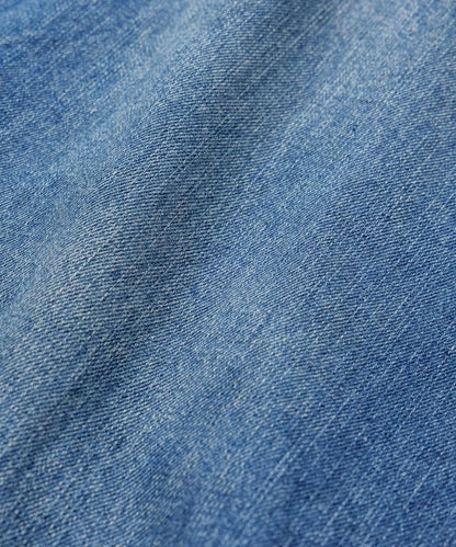 寬鬆版型弧形牛仔褲 單次水洗