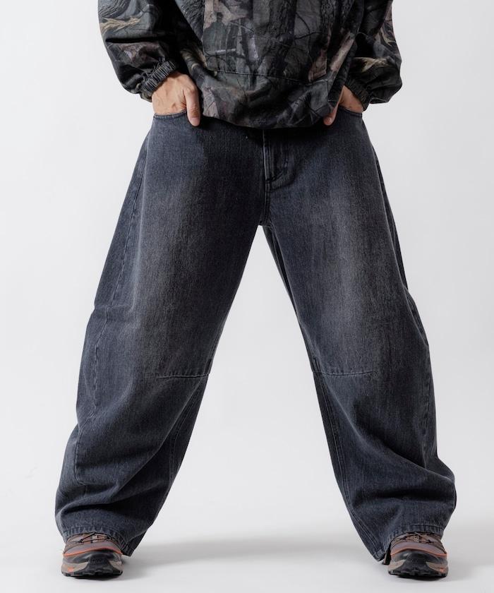 寬鬆版型弧形牛仔褲 單次水洗