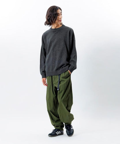 寬鬆版型 易打理 可水洗 圓領針織衫