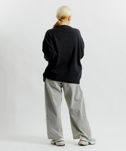 寬鬆版型 易打理 可水洗 圓領針織衫