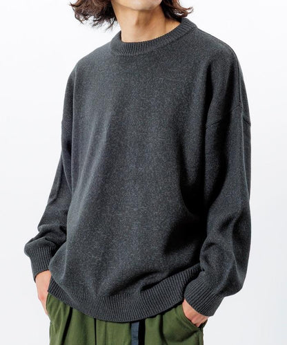 寬鬆版型 易打理 可水洗 圓領針織衫