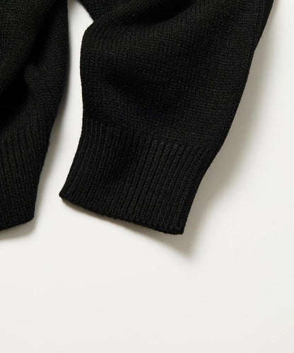 寬鬆版型 易打理 可水洗 圓領針織衫