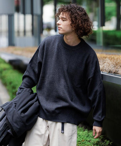 寬鬆版型 易打理 可水洗 圓領針織衫