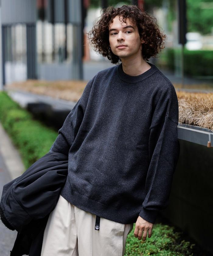 寬鬆版型 易打理 可水洗 圓領針織衫